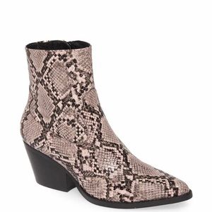 Point Toe Jefferey Cambpell Bootie